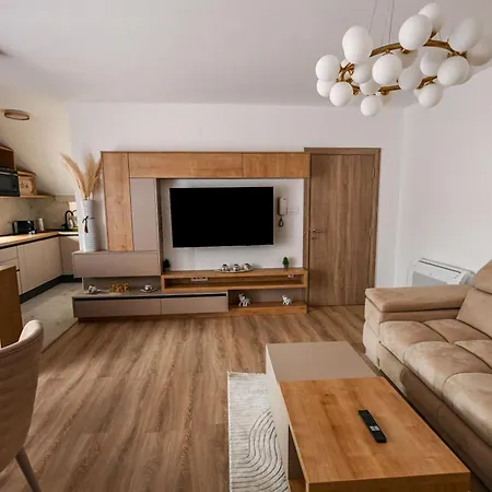 Apartment Ema Sl