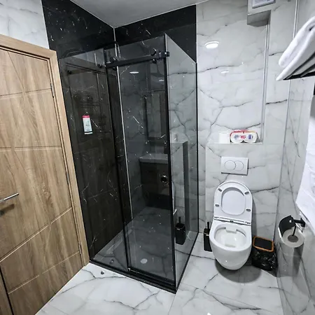 Ema Sl Apartment *
